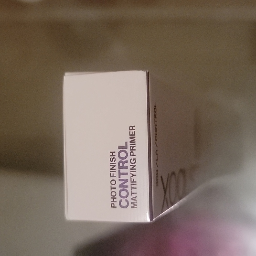 Smashbox photo finish control mattifying primer. 0.34 fl. NIB. - Picture 3 of 9